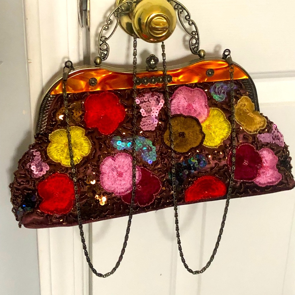 Beautiful crafted fabric embroidery women bag vintage floral theme